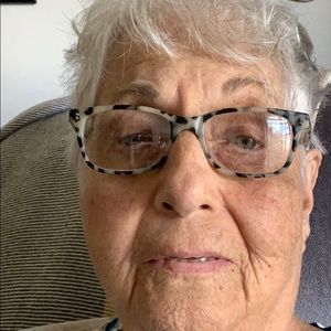 Meet your Posher, Sheila